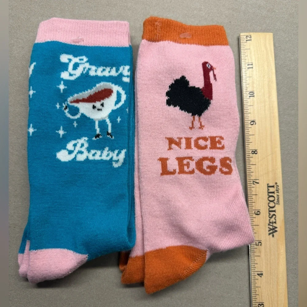 2 pairs Adult Size 6-12 Comical Thanksgiving Socks NWOT